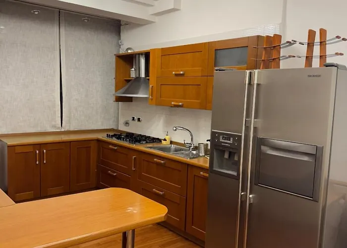 Vatican Bright Flat Roma